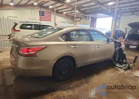 2014 Nissan Altima 2.5 z USA, uszkodzony, nr VIN 1N4AL3AP8EC189386